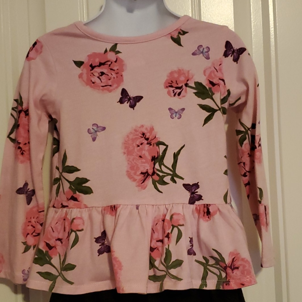 Sweet Ruffled long sleeve top - Picture 2 of 2